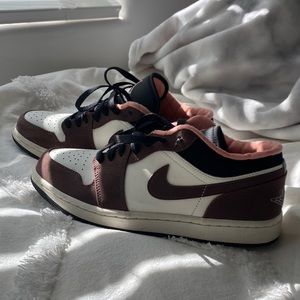 Air Jordan 1 low ‘Mocha’